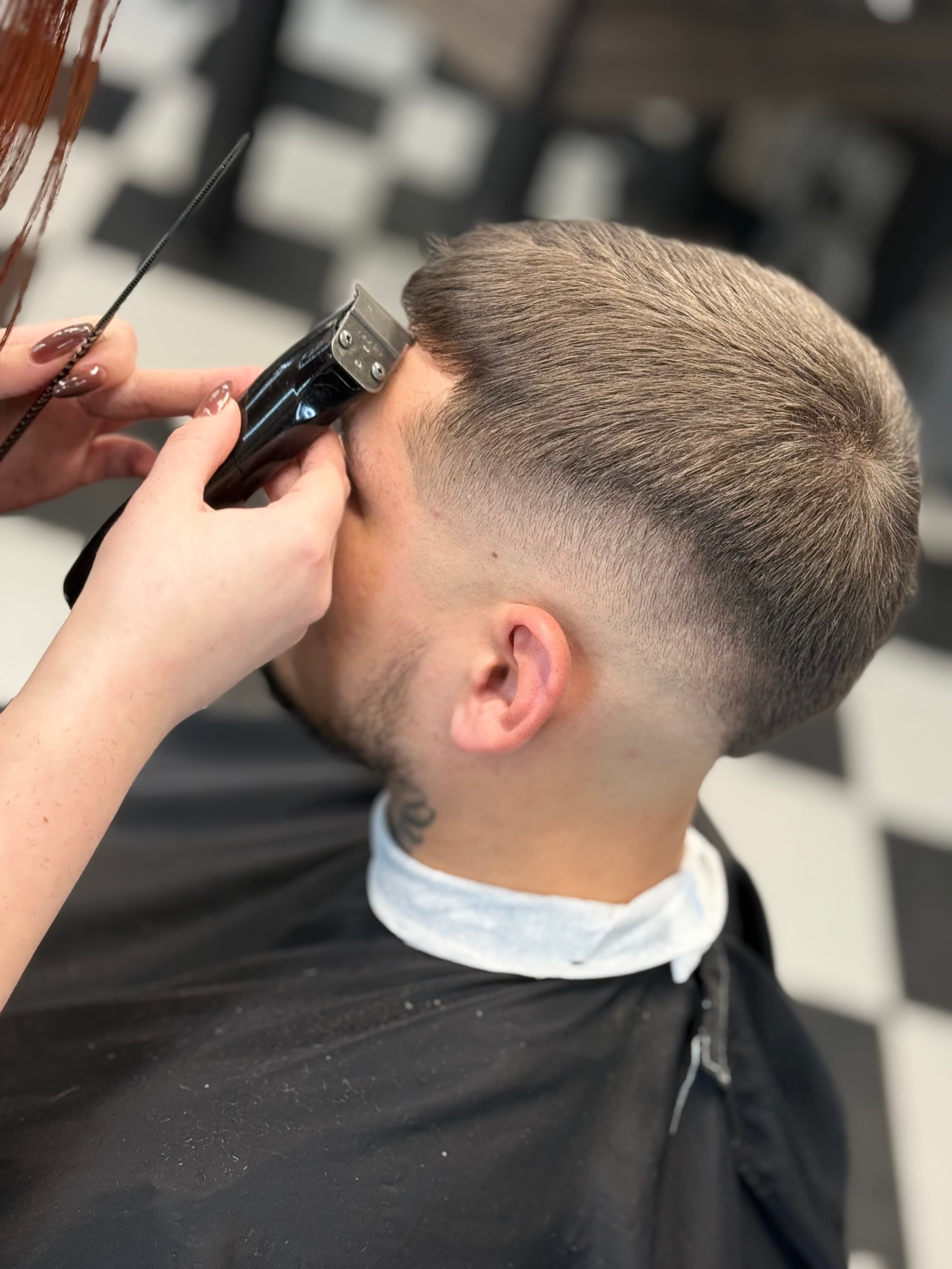 Fade крупним планом